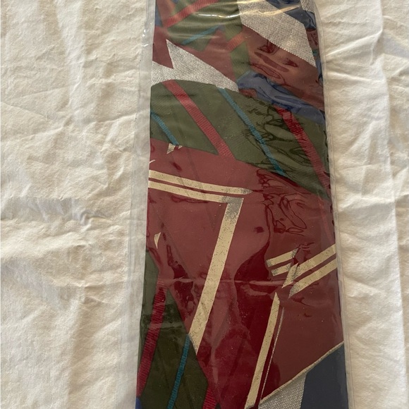 2-New Vintage 1980’s Claude Montana Abstract Ties  100% Silk Ties Made in Italy - Picture 8 of 9